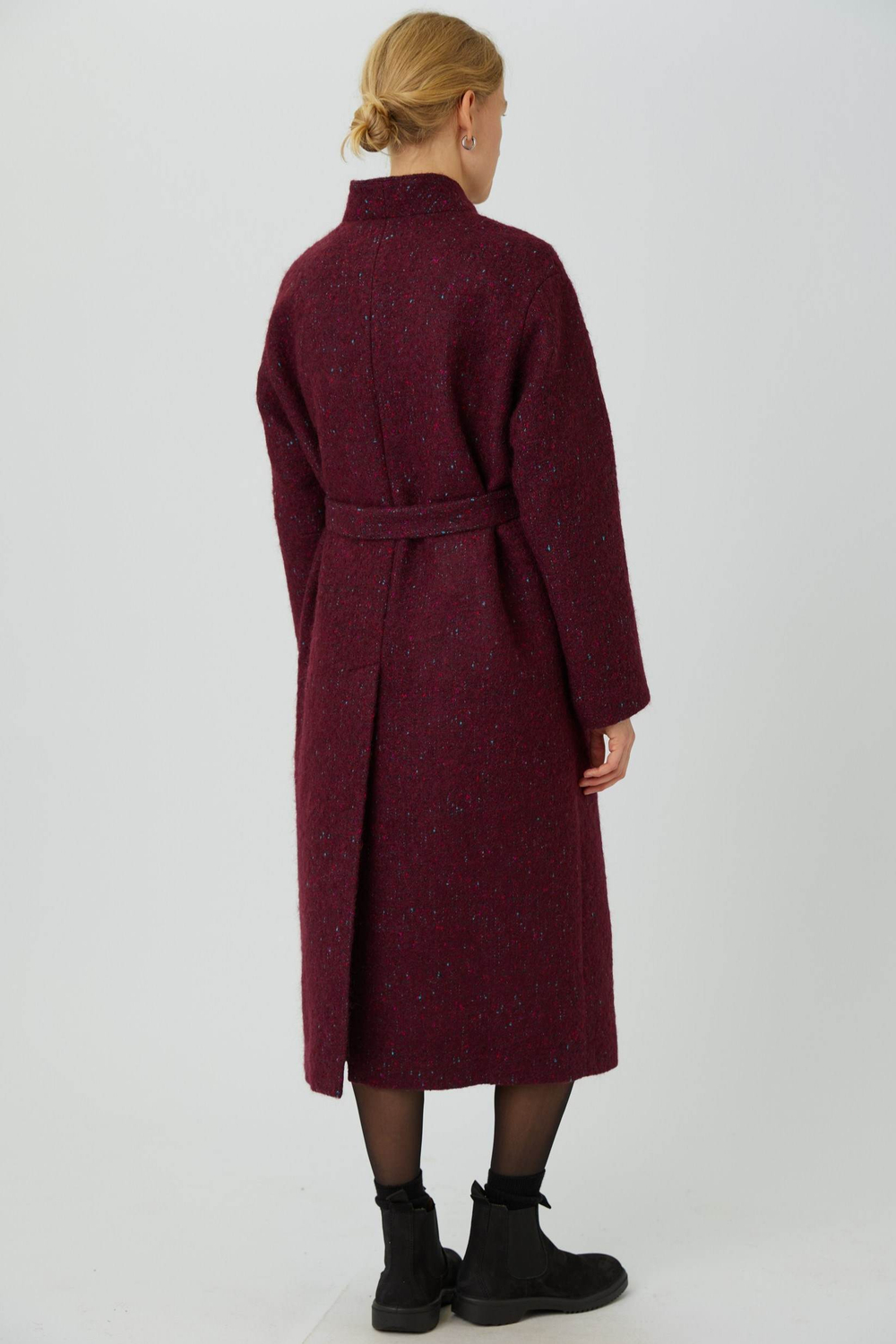 Прямое пальто из шерсти букле бордового цвета