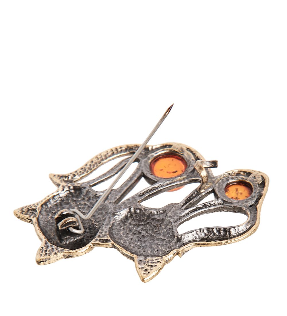 AM-2530 Брошь «Лисички Хитрые» (латунь, янтарь)