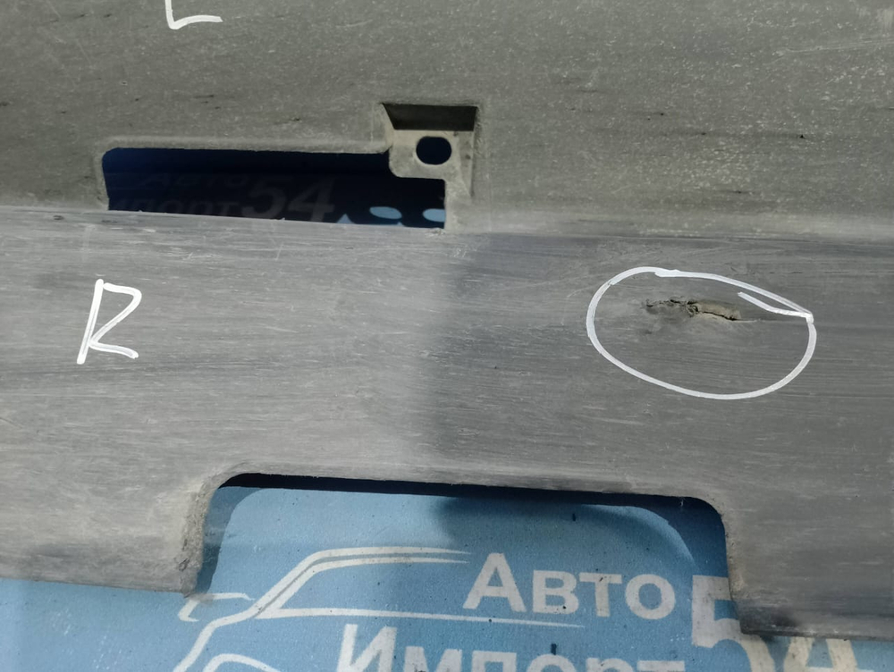 Порог левый пластиковый Honda AVANCIER 1999-2003