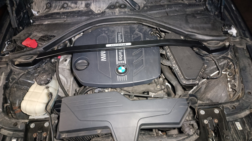 Распорка передних стоек (цельная) BMW F30 (ПОД ЗАКАЗ)