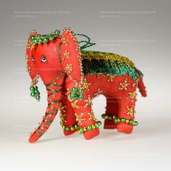 Бисерная ёлочная игрушка Слон