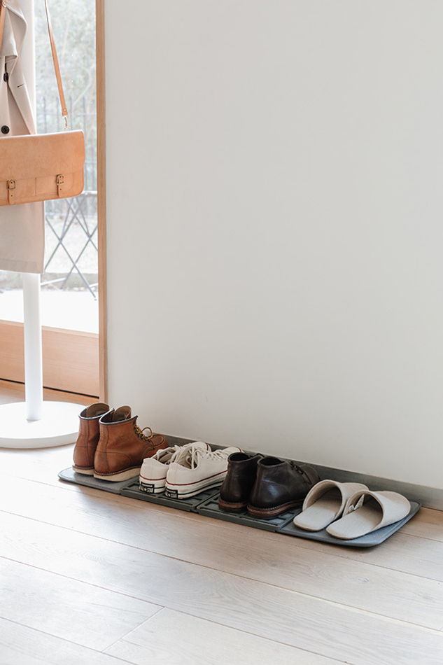Сушилка для обуви Shoe dry тёмно-серая, Umbra
