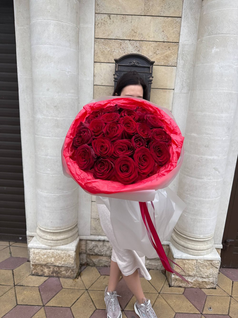 букет красных роз 21 штука