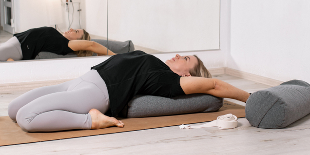 ЙОГА АЙЕНГАРА