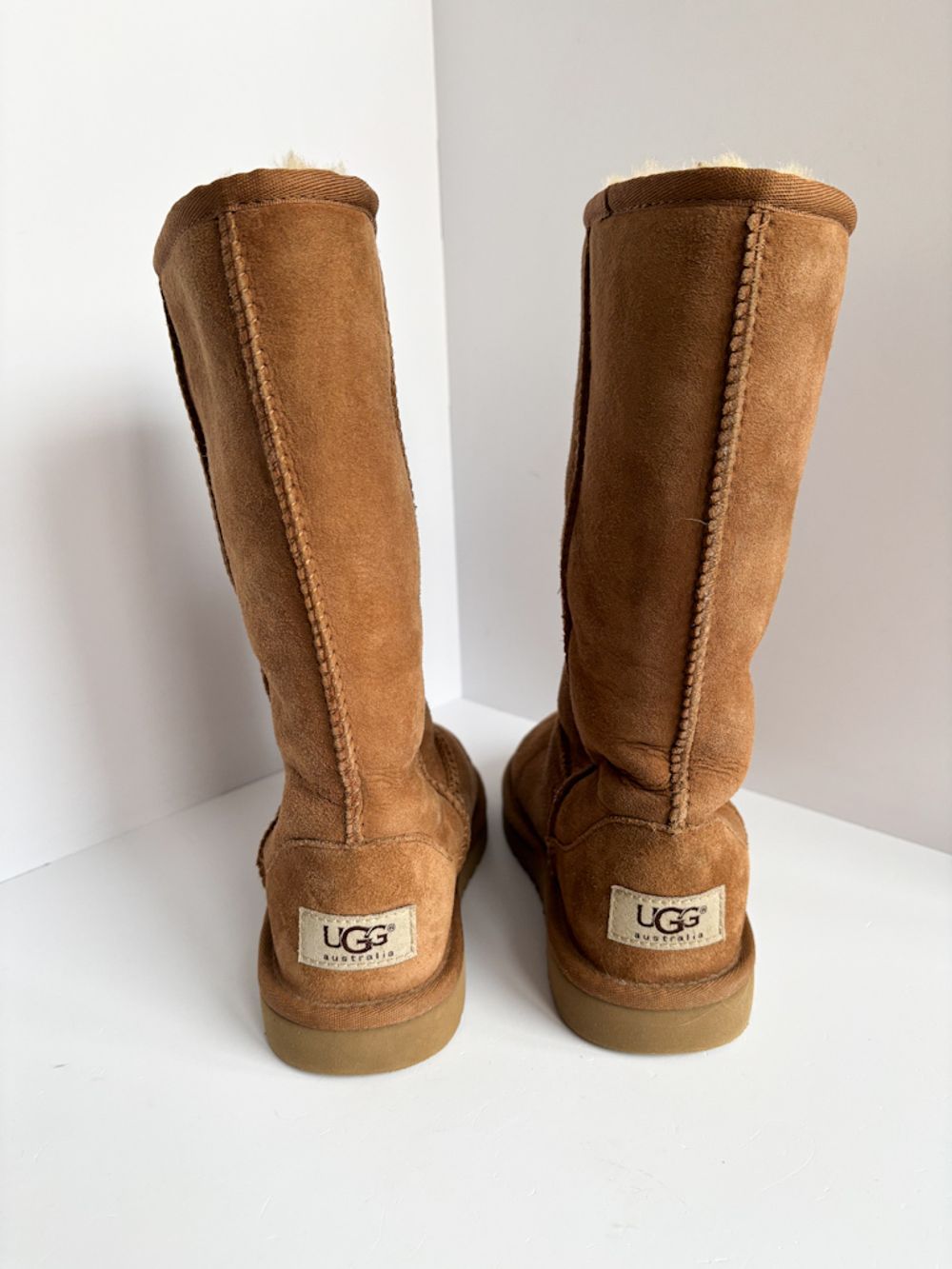 Замшевые угги UGG, 31