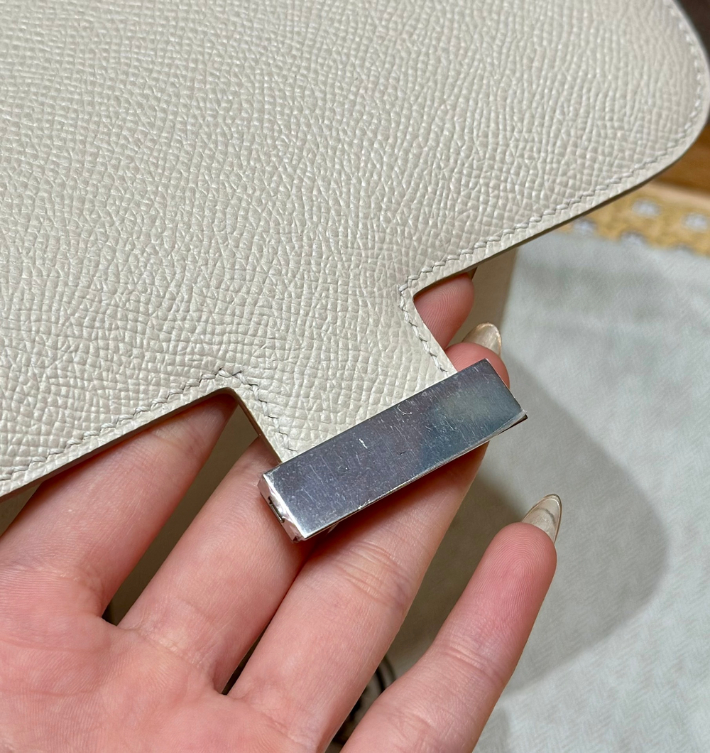 Hermes Constance 18