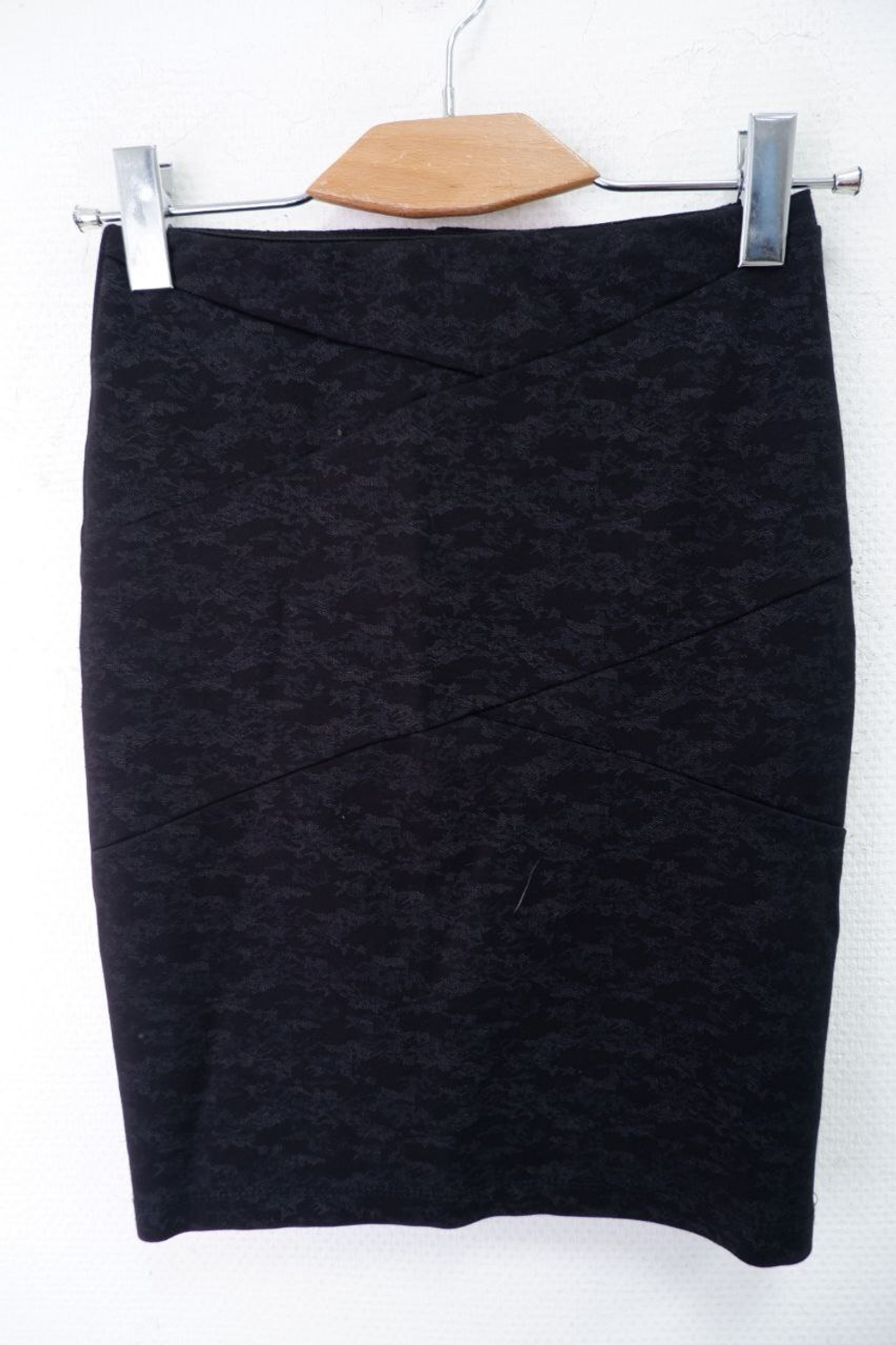 Юбка Stradivarius стильная 44 размер