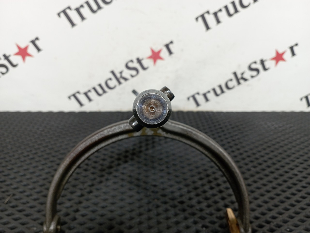 Вилка переключения передач