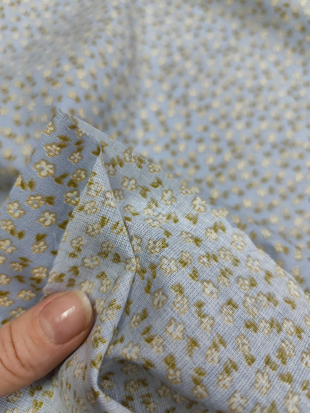 Ситец/ 8982-3 Россыпь на серо-голубом