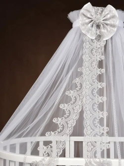 Балдахин с кружевом и брошью "Версаль"