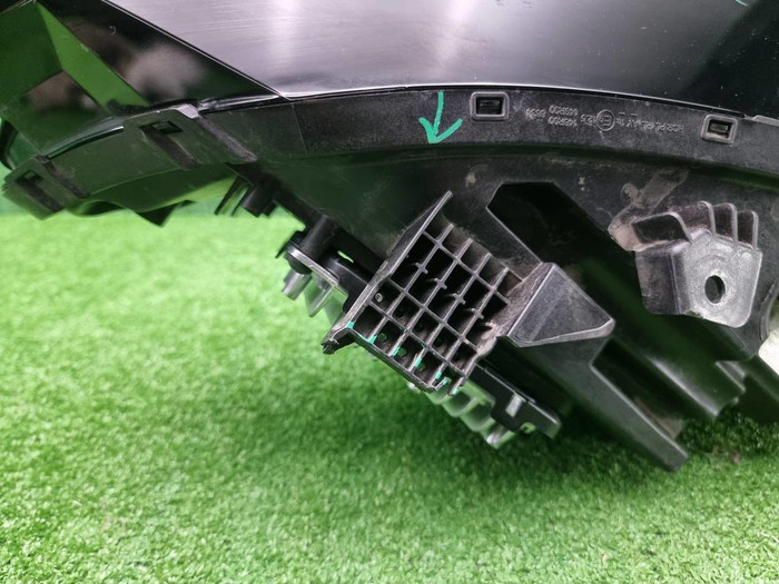 Фара правая Geely Cityray (2024-н.в.) LED