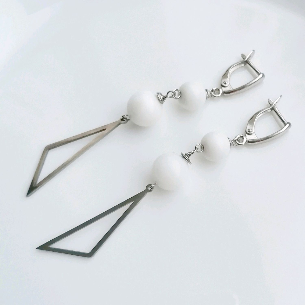 Длинные серьги с белым агатом "Геометрия"