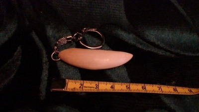 Клык медведя, брелок