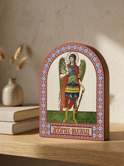Икона аркой Архангел Михаил (ростовой) на дереве: 95 х 120 (Синопсисъ)