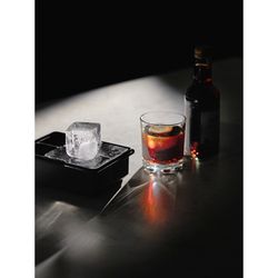 Форма для льда с крышкой Ice cubes