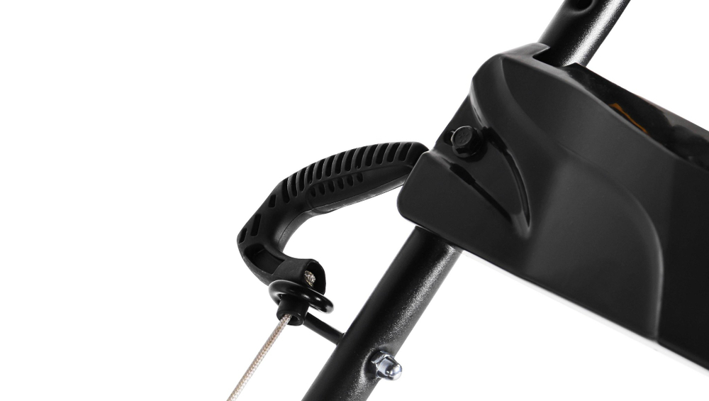 Газонокосилка бензо Champion  LM4215 (2л.с.,1,5кВт, 42см, 40л)