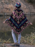 Пончо женское шерстяное с орнаментом