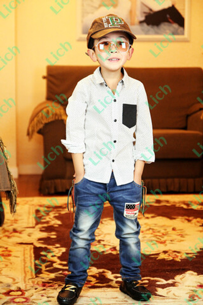 Рубашка детская в горох с контрастным накладным карманом