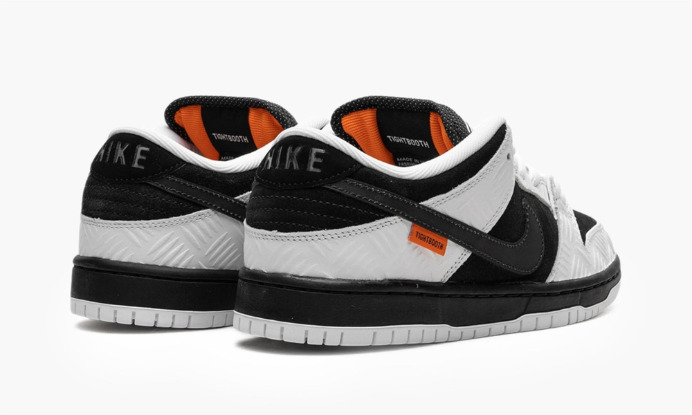 Dunk SB Low "TIGHTBOOTH"