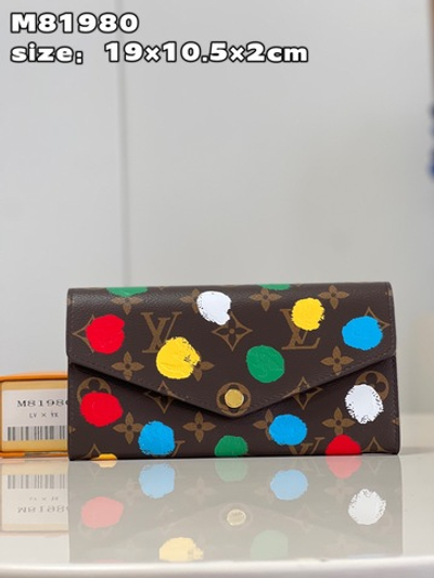 Louis Vuitton Sarah Wallet