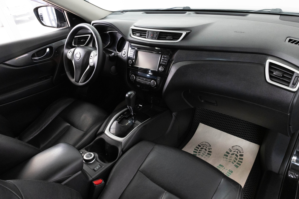 Nissan X-Trail, 2015 год