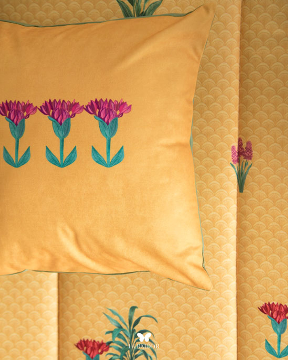 Комплект постельного белья двуспальный Chelcheragh Hermodr 8 предметов 130220290 Иран