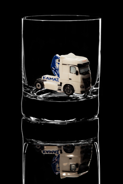Бокал для виски. КАМАЗ.