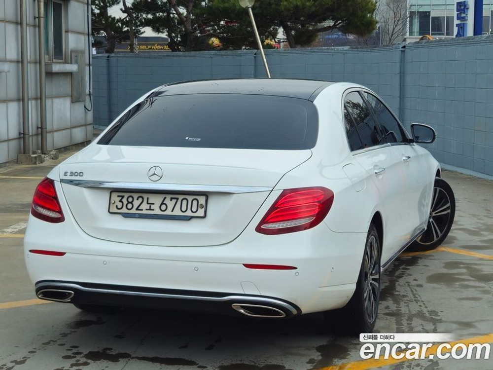 Mercedes-Benz E-Class W213 E300 Avangarde (02.2020)
