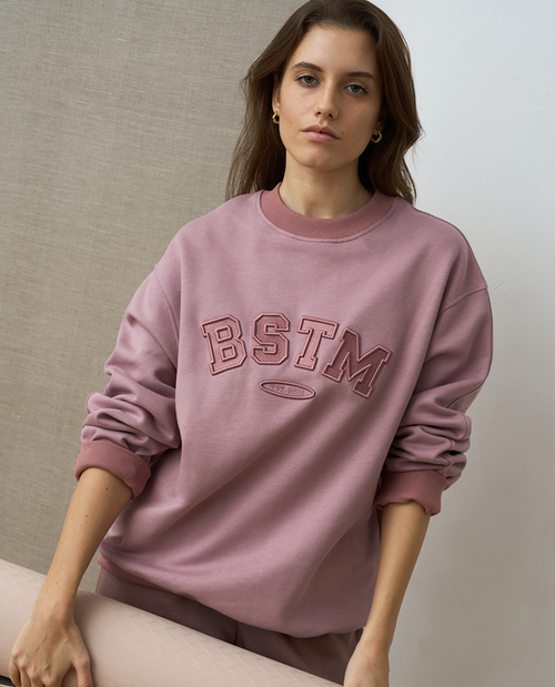 Свитшот boyfriend с объёмной вышивкой