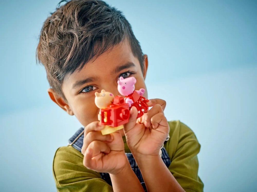 Конструктор LEGO Duplo 10433 Peppa Pig Домик для празднования дня рождения