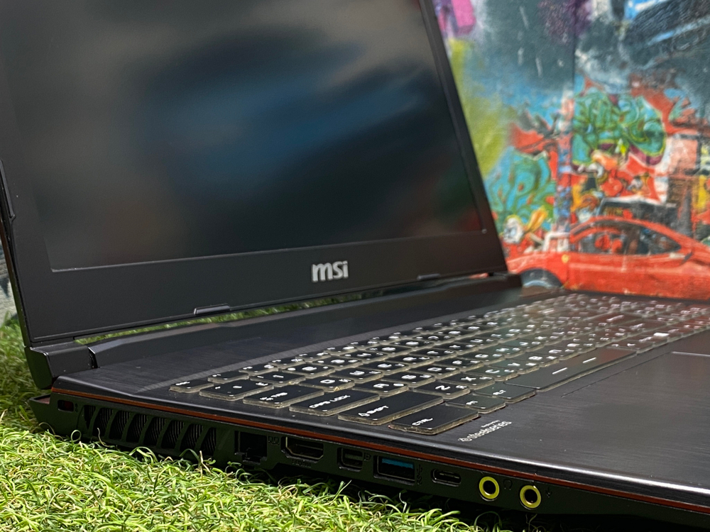 Игровой MSI i7-8/FHD 144 Hz/GTX1060 6GB/16GB/250SSD/ GP63 8RE(Leopard)-468RU [9s7-16p522-468]/Windows 10