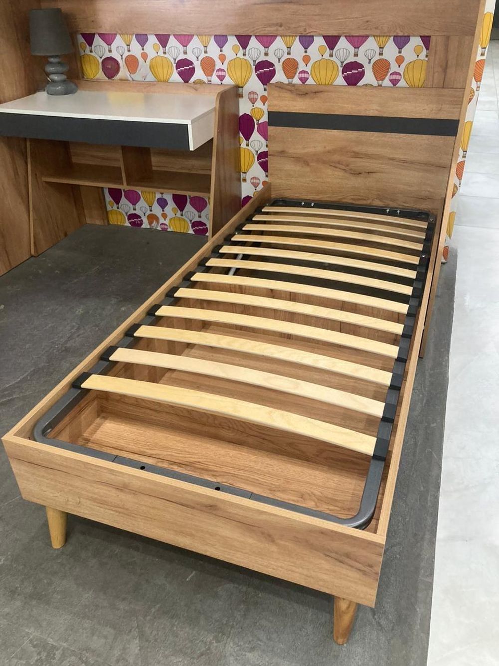 Уголок школьника Омега 3 кровать 800*1900