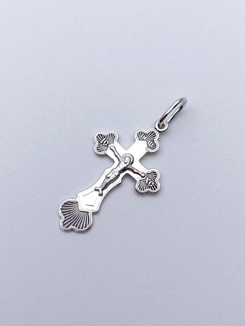 Крест из серебра/Частичное чернение/С подвижным ухом