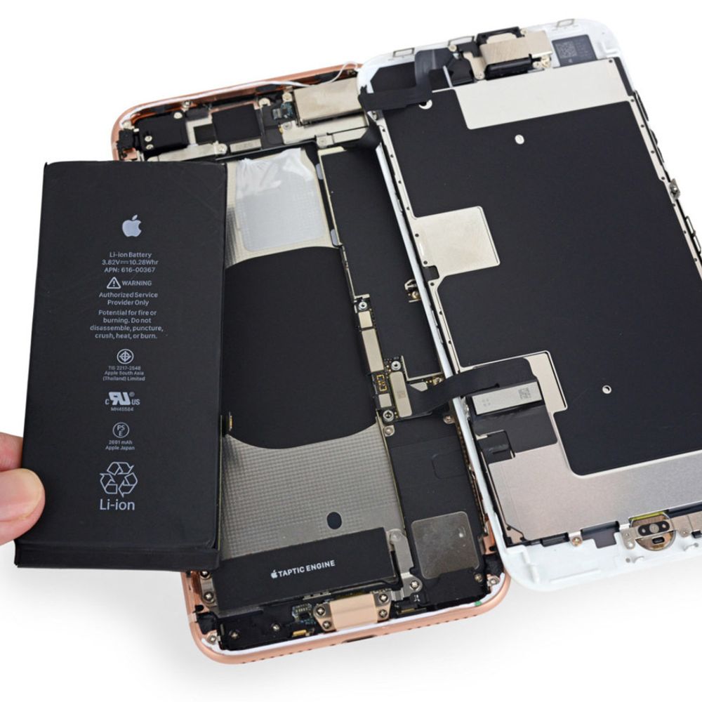 Замена аккумулятора iPhone SE (2020)