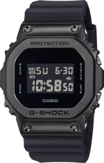 Наручные часы Casio GM-5600UB-1