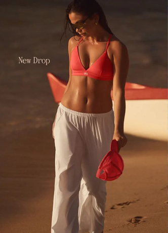 alo yoga - Candy Red
