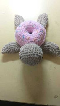 Вязаная игрушка ручной работы "Черепашка-пончик"