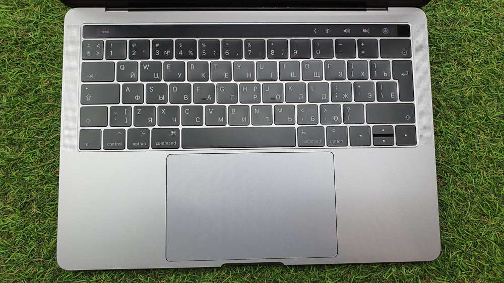 MacBook Pro 13 2017  A1706 Retina