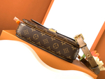 Louis Vuitton Pochette Metis