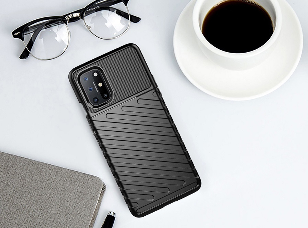 Черный противоударный чехол на смартфон OnePlus 8T, серия Onyx от Caseport