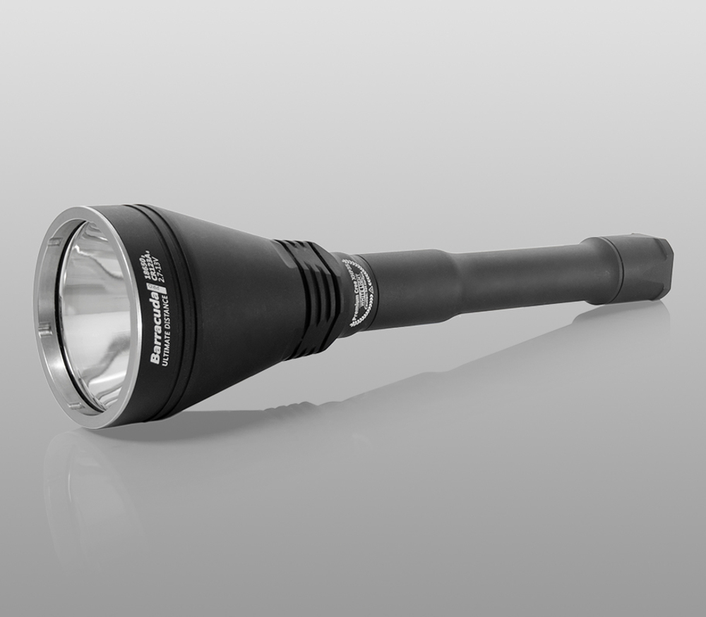 Armytek Barracuda Pro F03302SW