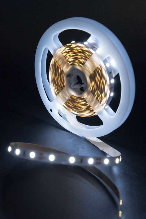 Светодиодная лента SWG 6,3W/m 60Led/m 2835SMD холодный белый 5M SWG260-12-6.3-W-М 009460