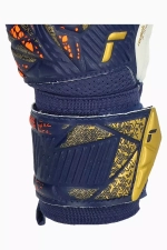 Вратарские перчатки Reusch Attrakt Grip Junior