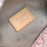 Louis Vuitton Pochette Mia