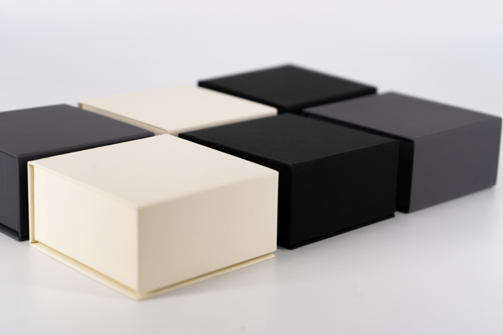 Квадратный футляр «Марк» для одного украшения