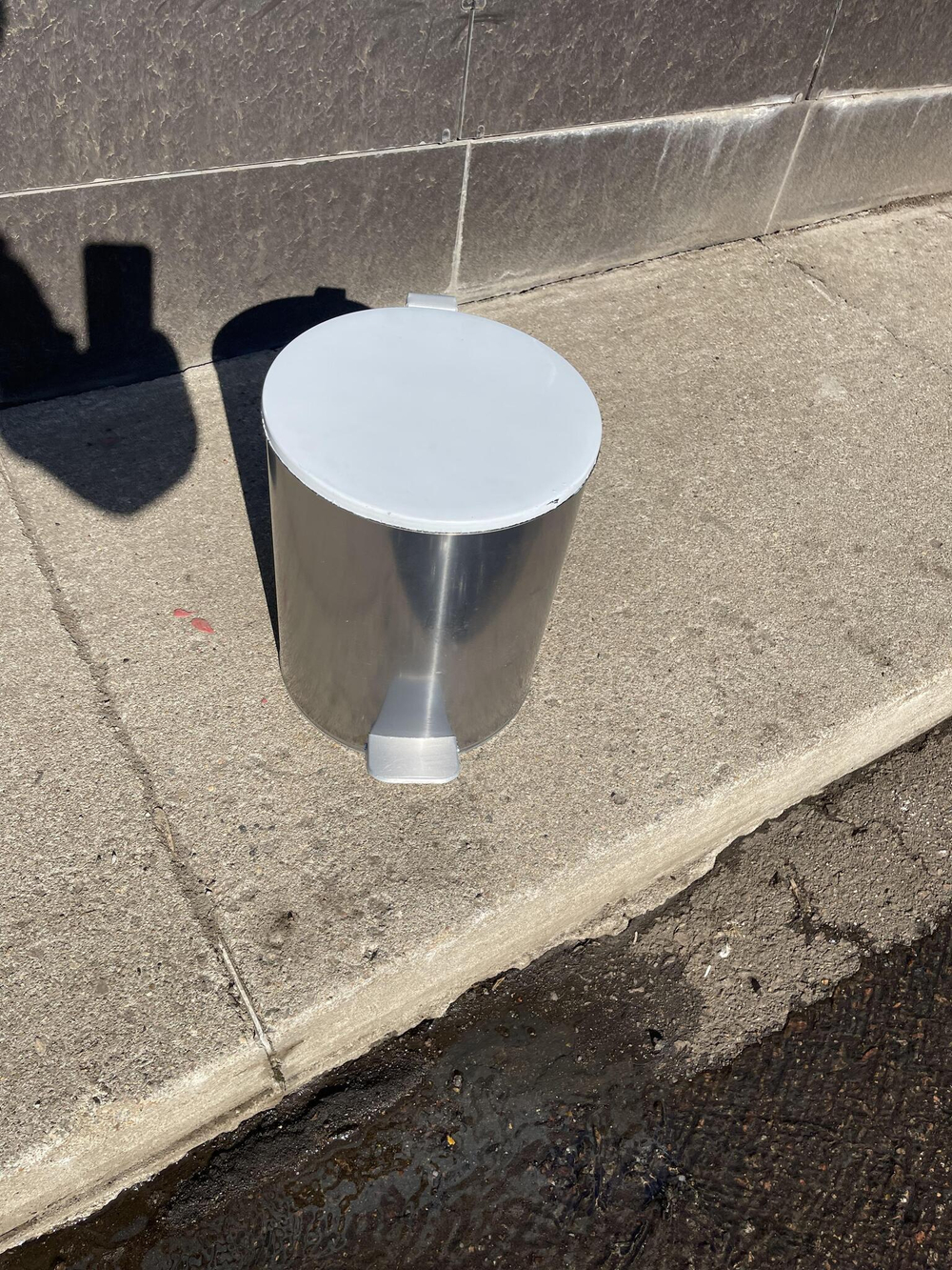 Урна с педалью 10 л.