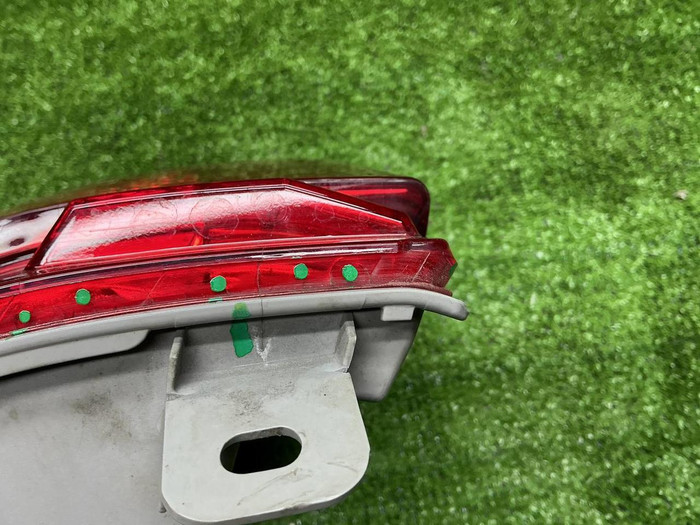 ПТФ левый Toyota Land Cruiser 200 (2015-2021)