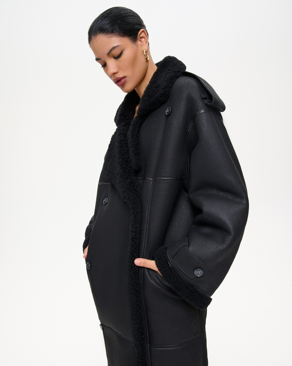 Двубортная дублёнка свободного прямого силуэта