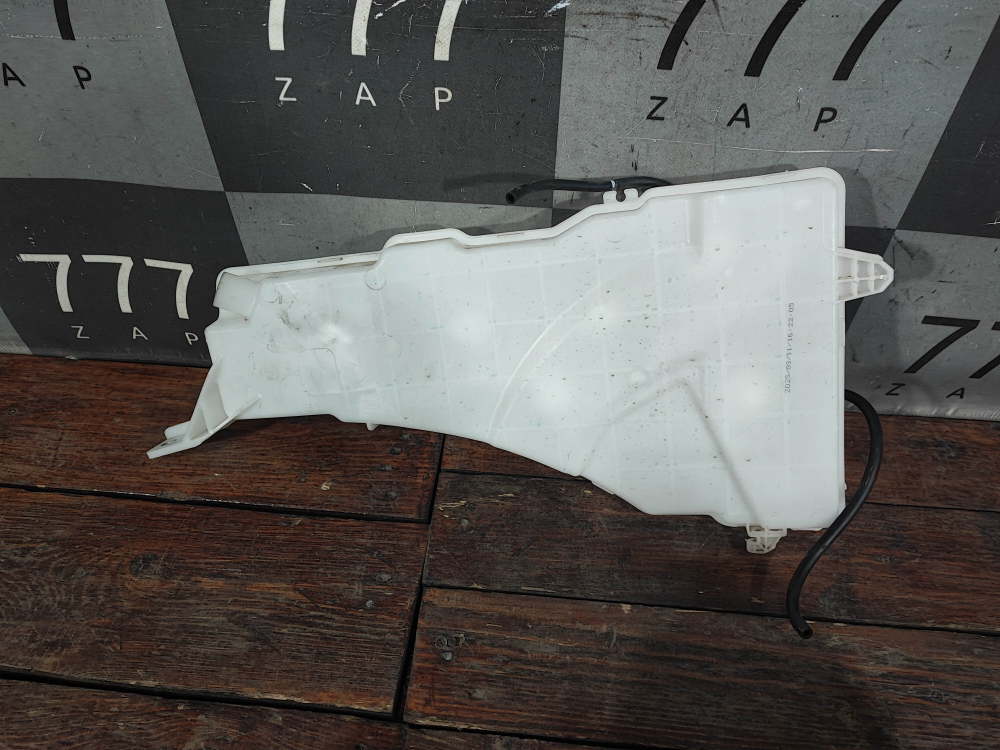 Бачок омывателя Lixiang L7, L8, L9 22-нв Б/У Оригинал X0352070018