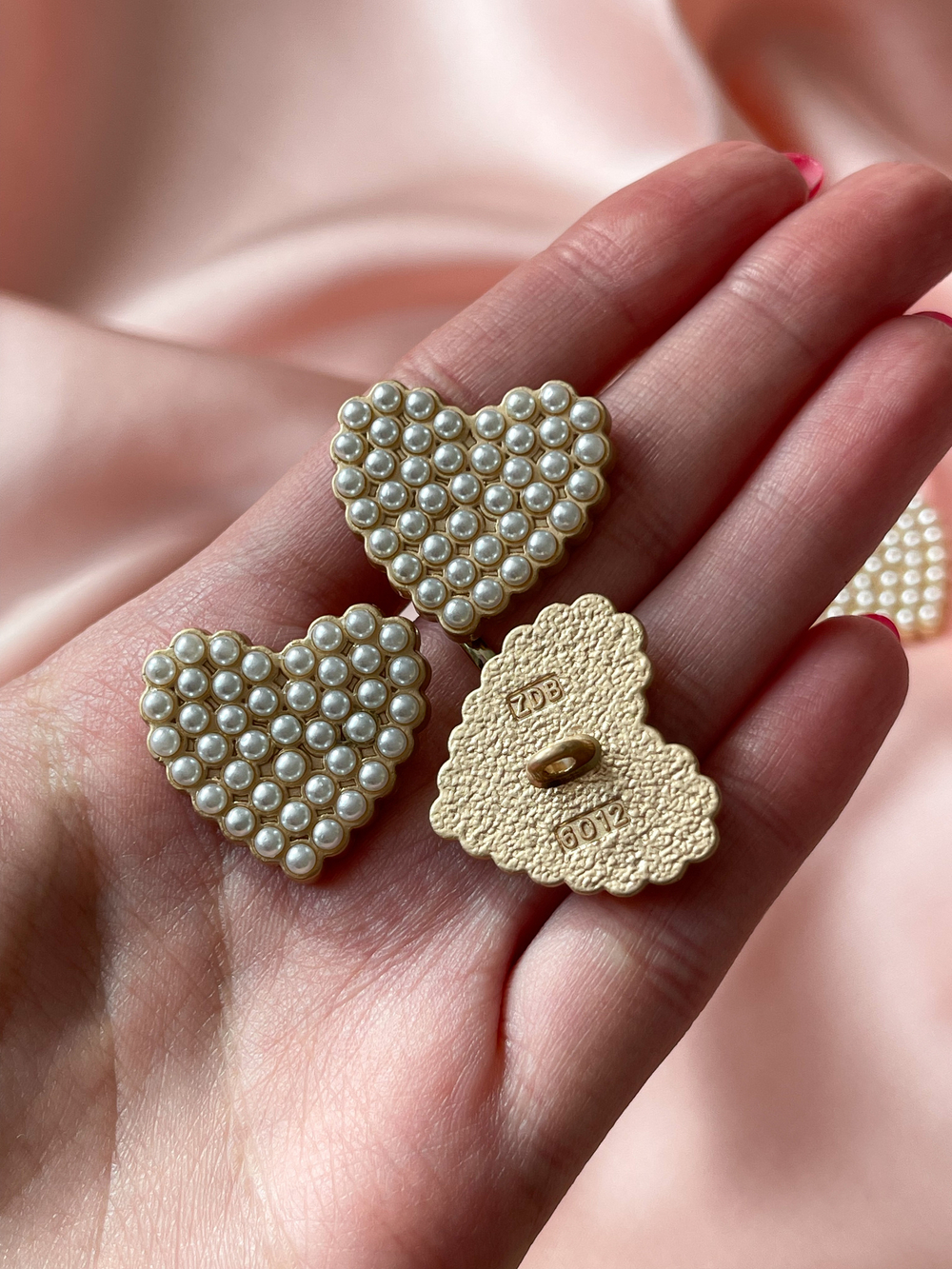 Пуговицы Жемчуг Сердце